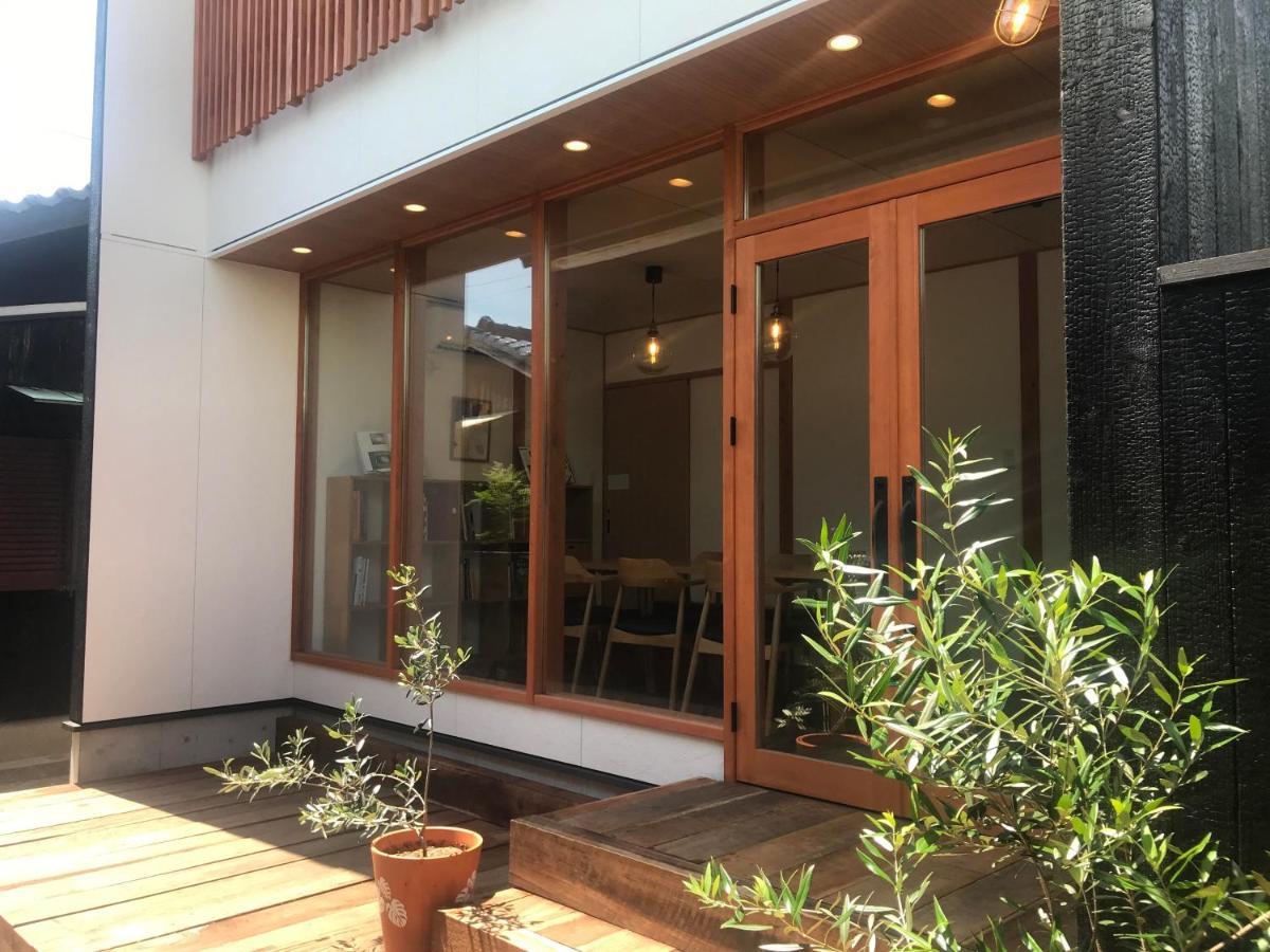 Quaint House Naoshima Hotel Exterior photo